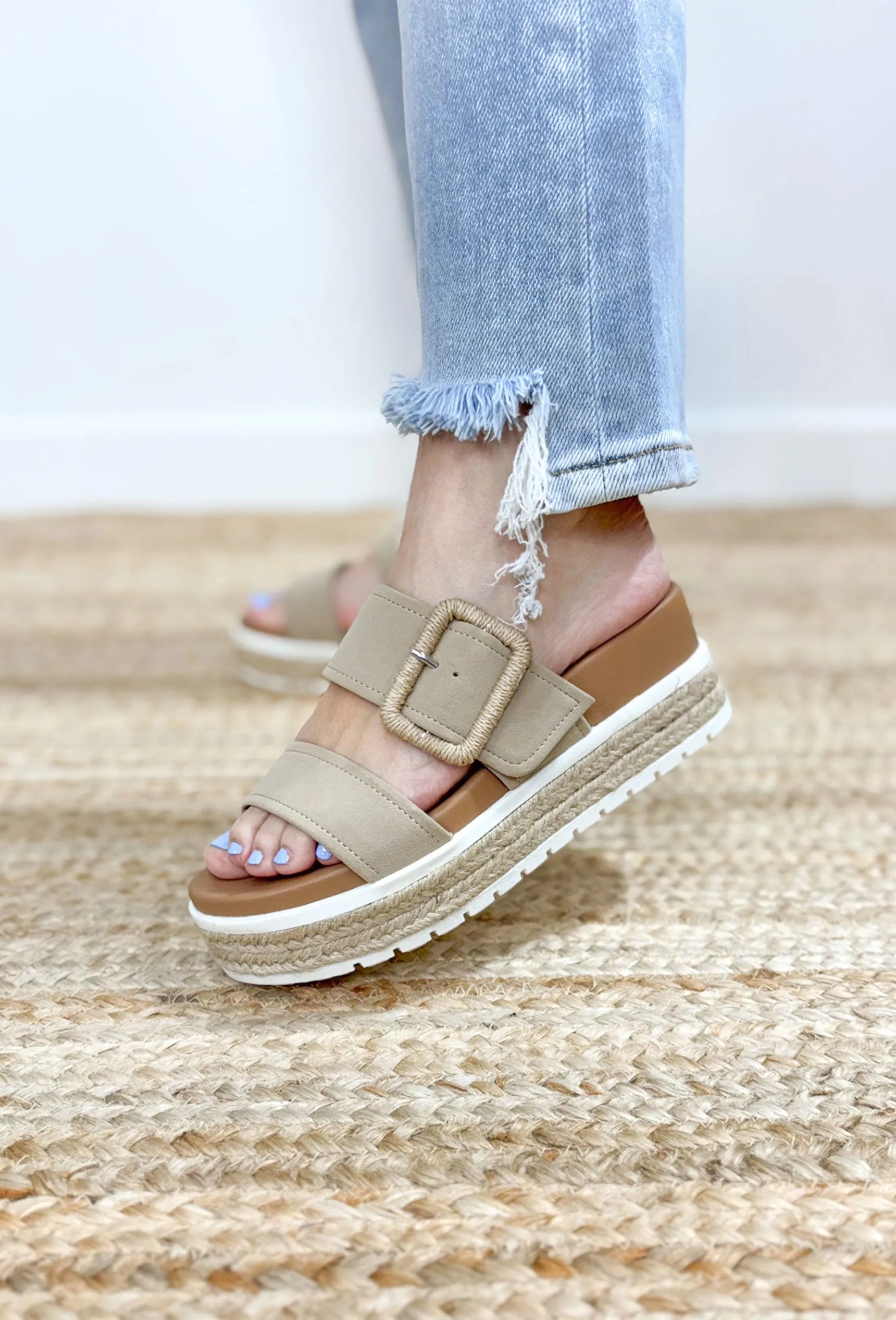 Kenzy Platform Sandals