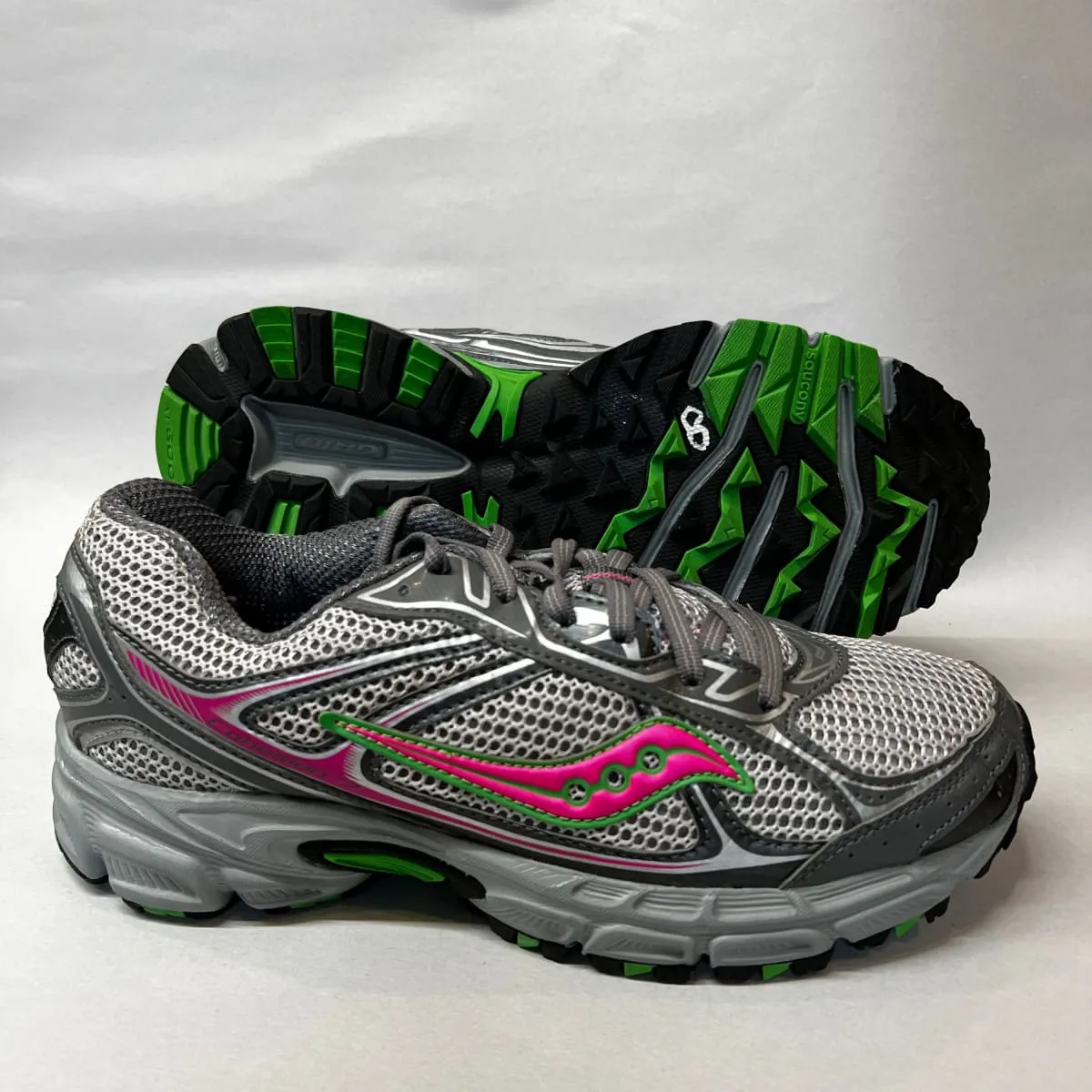 SAUCONY Women's Grid Cohesion TR7 Trail Running Grey/Green/Fuchsia Size 8M -Preowned