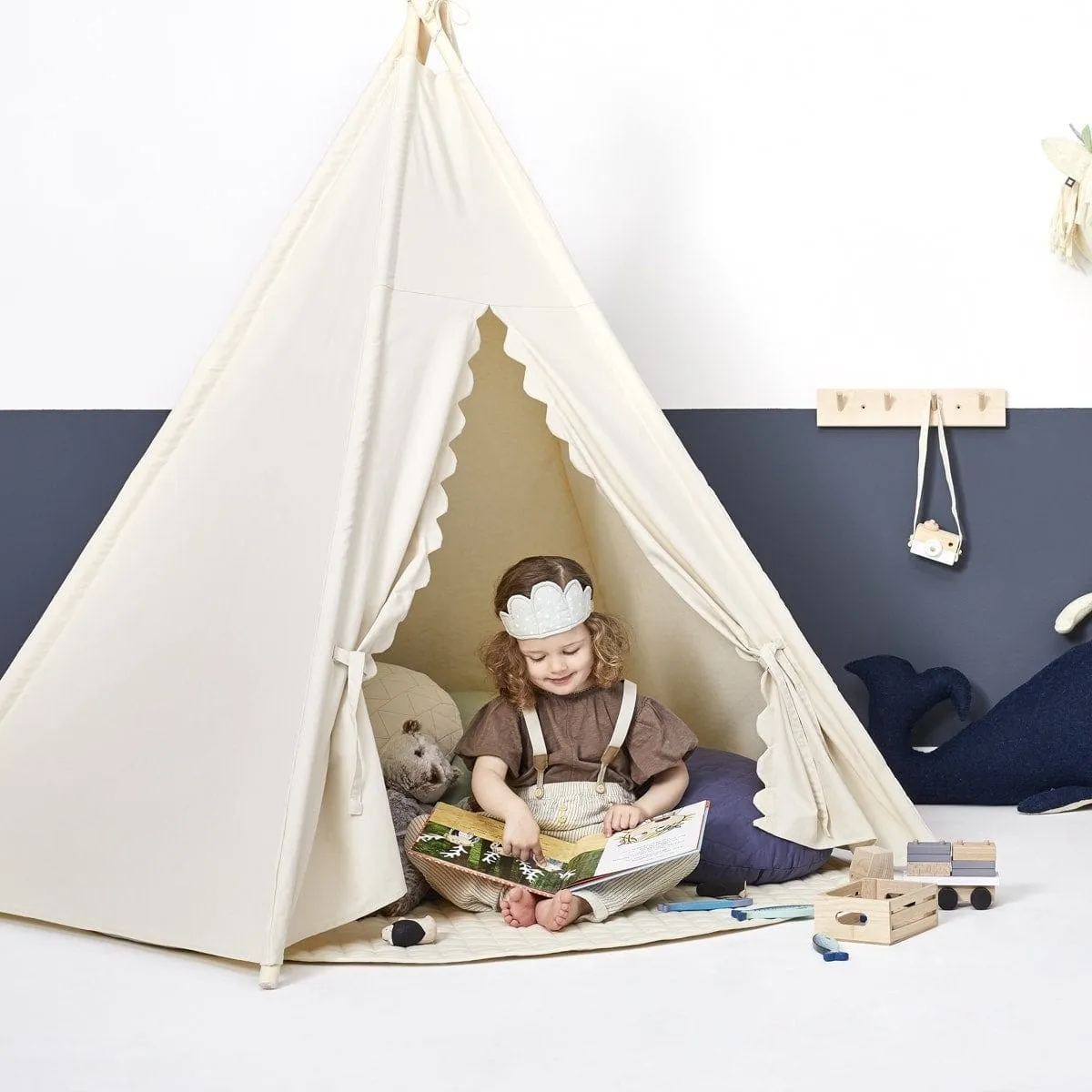 The Little Green Sheep Teepee Play Tent - Linen