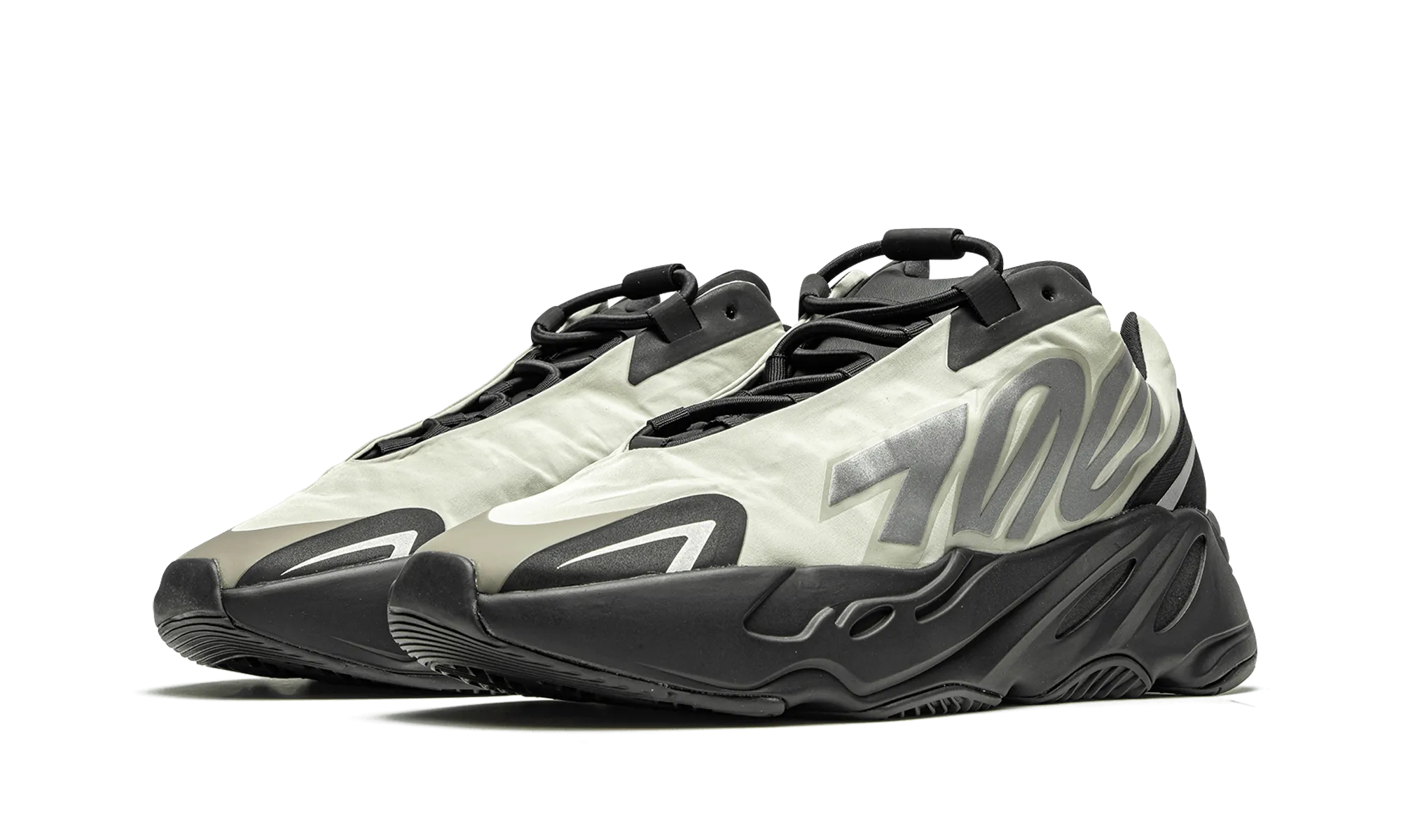 YEEZY 700 MNVN BONE