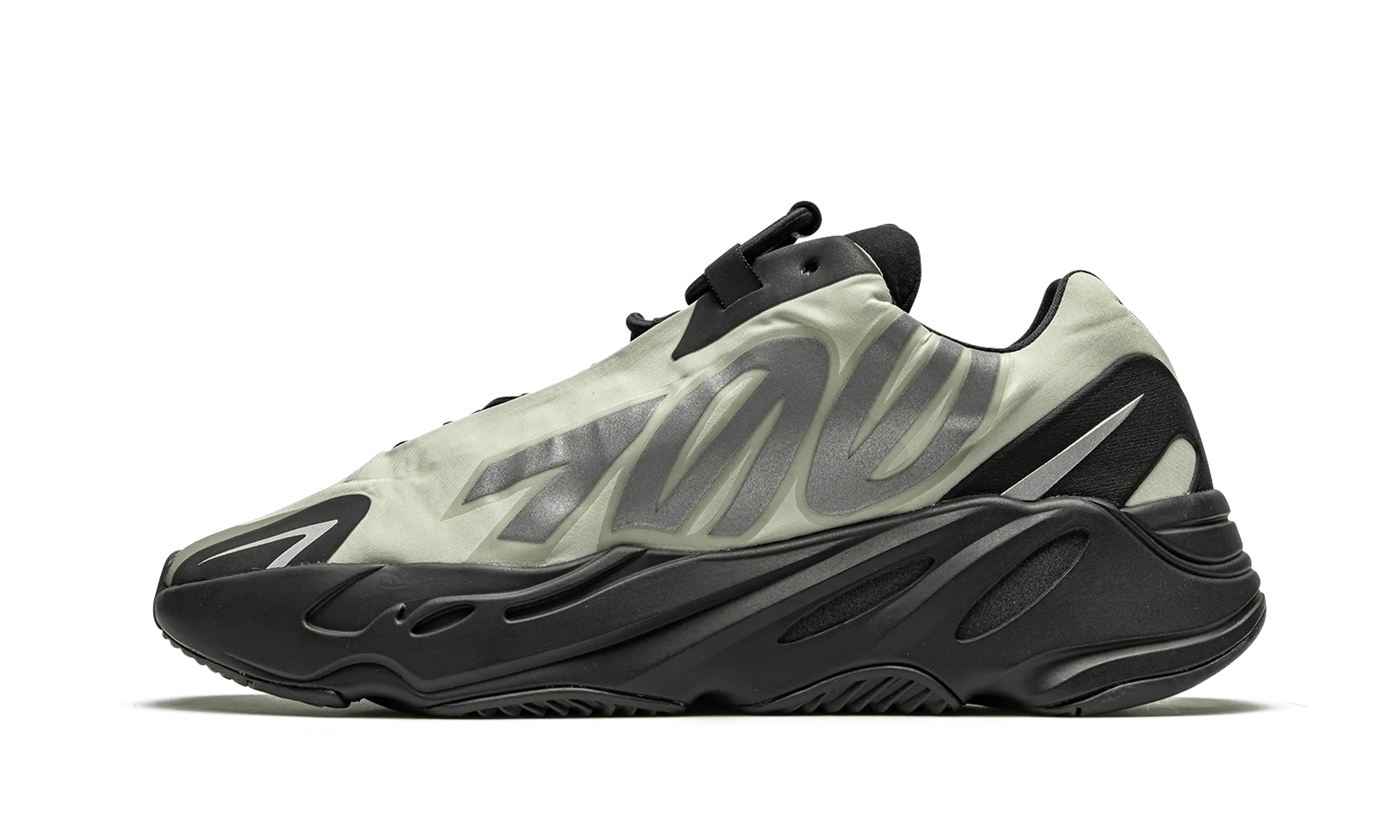 YEEZY 700 MNVN BONE